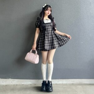 shimapatobu's tweet photo. しまむら『poyo(ぽよ)』コラボ!ブラウス、セットアップ、ワンピース、スカートなどが2026年3月31日(火)より発売!モテるプチプラmix、推し活やデートコーデにも!品番、種類まとめ!
https://t.co/weBeOy0vLa
#しまむら #しまむらコラボ #しまパト #量産型 #poyo https://t.co/ysNLi4Dvn2