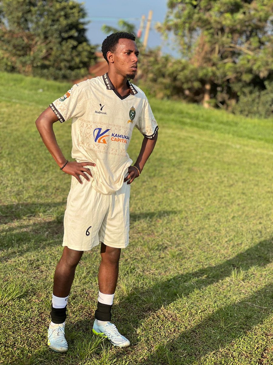 EBIKAMA FC tweet media