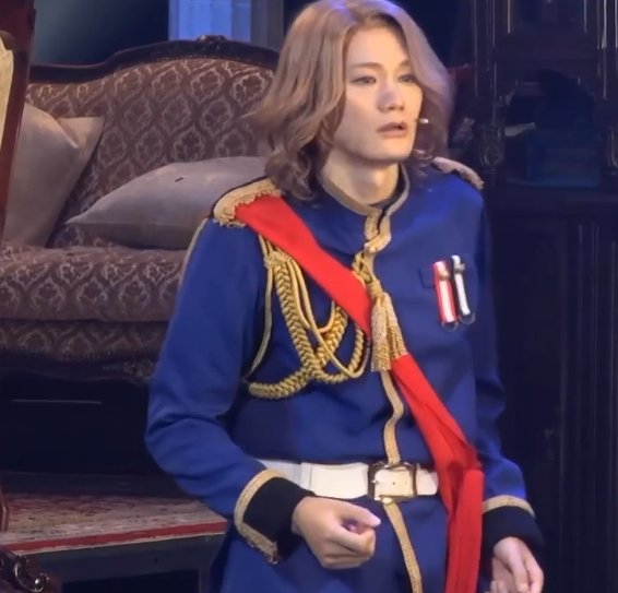 Every 3 Hours France tweet media