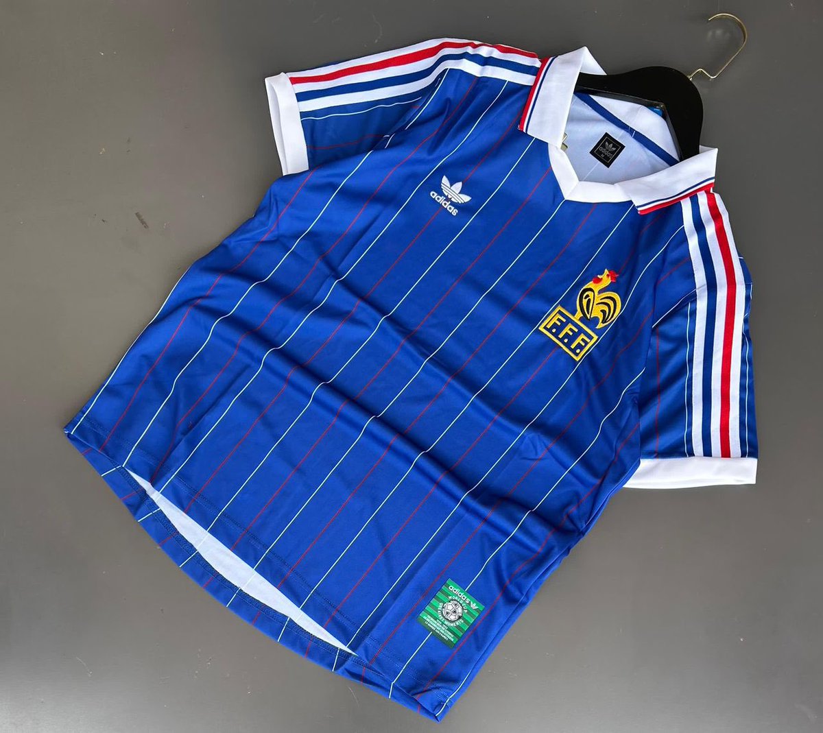 MAKUMBI 🌴 tweet media