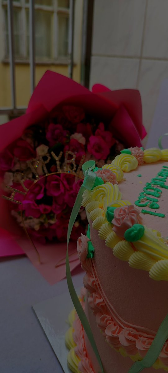 pwity_sol❣ tweet media