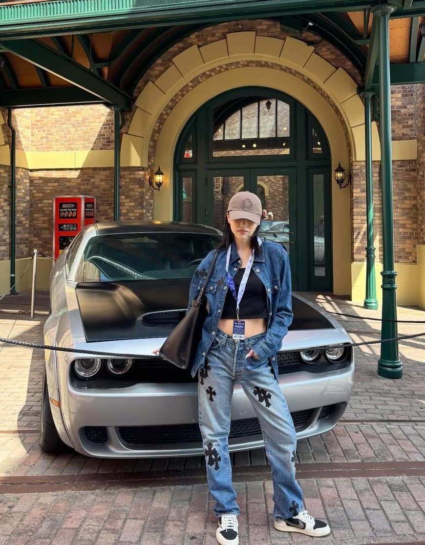 nayeonator tweet media