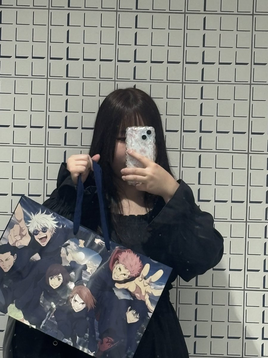 𝘔𝘢𝘳𝘪🐻‍❄️⚡️ tweet media