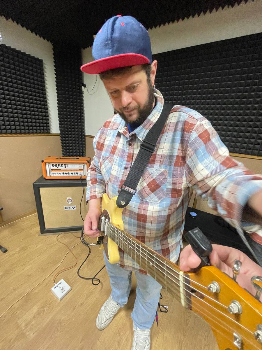 Спірін, молодша медична сестра tweet media