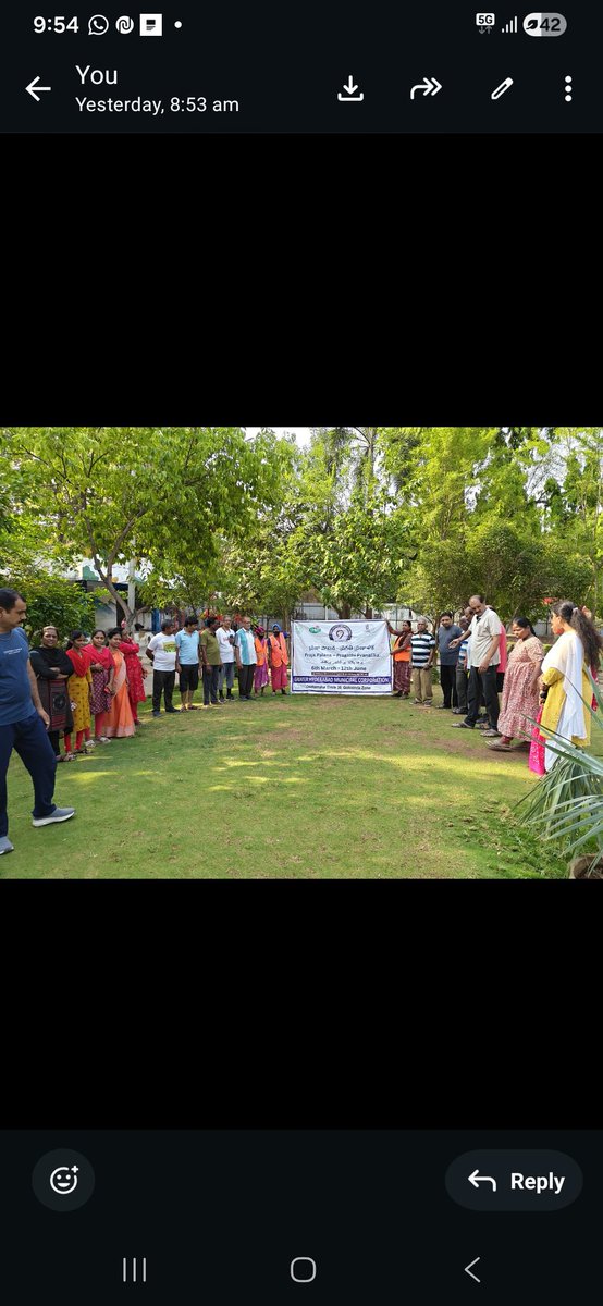 AE_SWM_C30's tweet photo. Good morning sir,as part of PP-PP program, cleaning of  Feroz Gandhi park and conducted awareness program with Swachh Sathis, SLPs &amp;SHG, RWAs  in Goshamahal circle, Golconda, GHMC. @GHMCOnline @DcGoshamahal https://t.co/bhSYkTtGmO