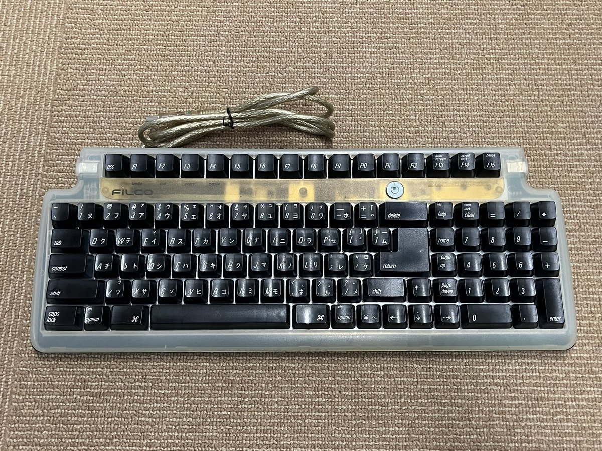 kageou's tweet photo. Macユーザーの一部には刺さるかもしれないキーボード4種。
2・3枚目はALPS軸のメカニカル。結構うるさい。 https://t.co/kJtqCk6A3g