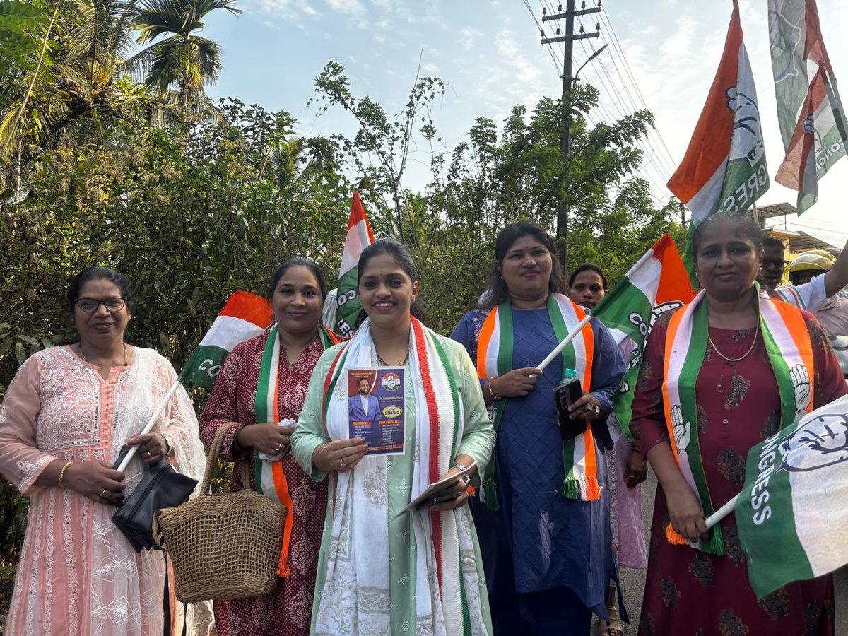 PratikshaKhalap's tweet photo. Campaigning in Prabhunagar and Gavlanwadi in support of Congress Candidate Ketan Bhatikar.
#voteforcongress
#congressisprogress
#ketanbhatikarforponda https://t.co/yA2GqsKCZC