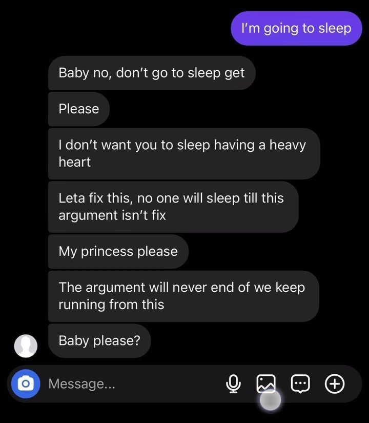 Disappear tweet media