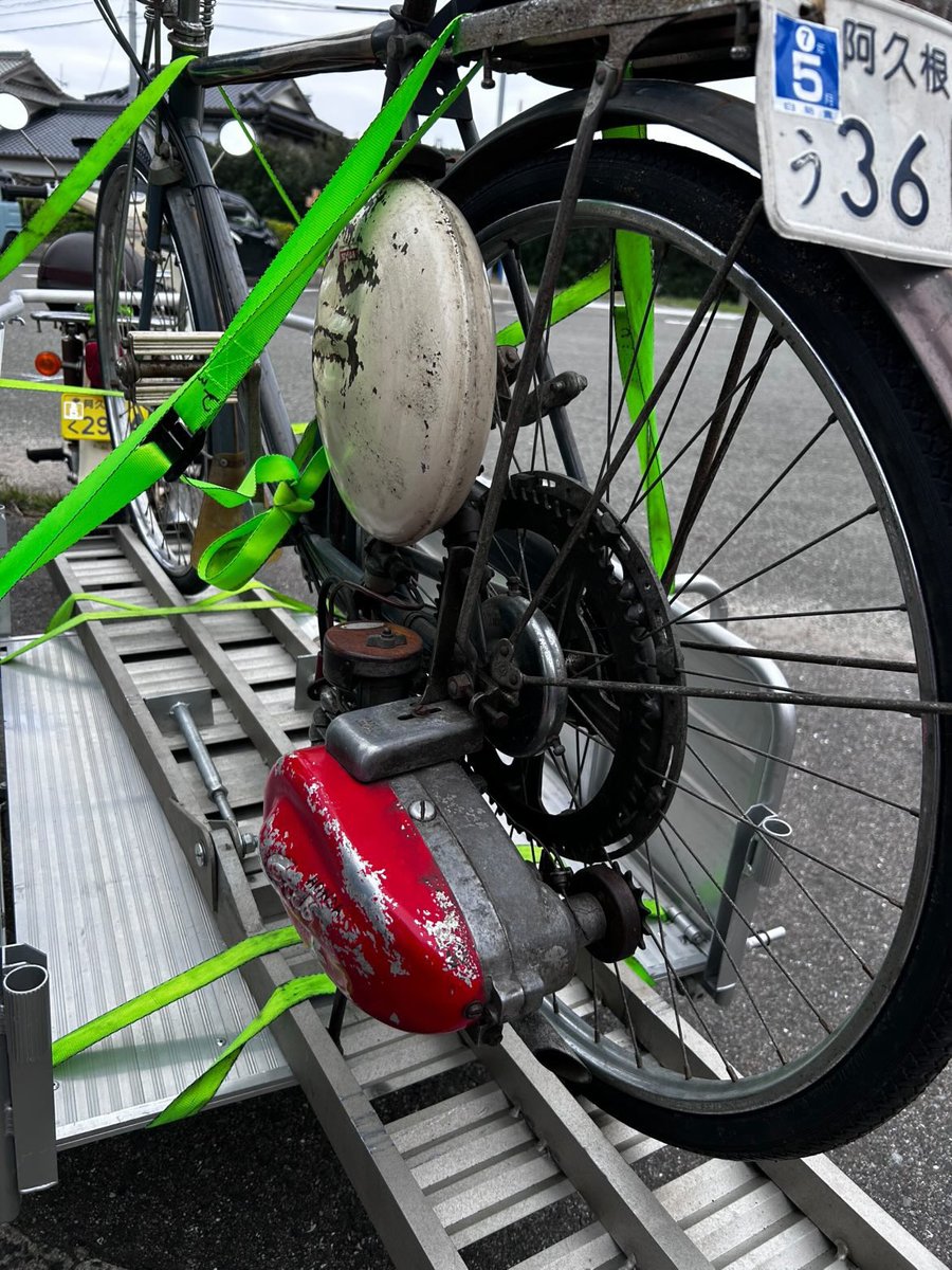 カブ（50cc)でカブ(50cc)を運ぶのは一般的なのでは！？