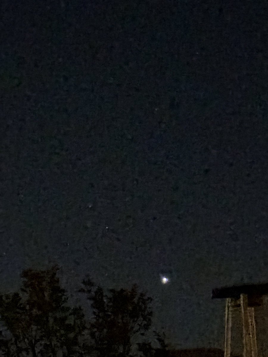 Stephanie tweet media