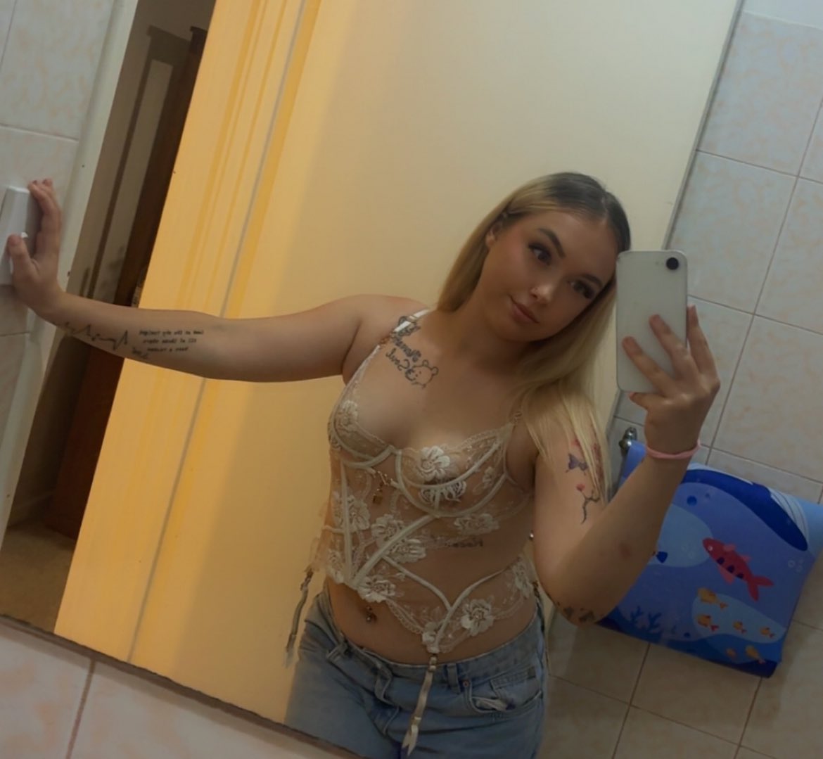 xdumbbitchxof's tweet photo. A reminder I also sell through PayPal or Payid 🩷msg me for my menu 
https://t.co/vW1iszqkx2
https://t.co/hoowwm911o
Payid - 0433488479 https://t.co/8neM1UpFqJ
