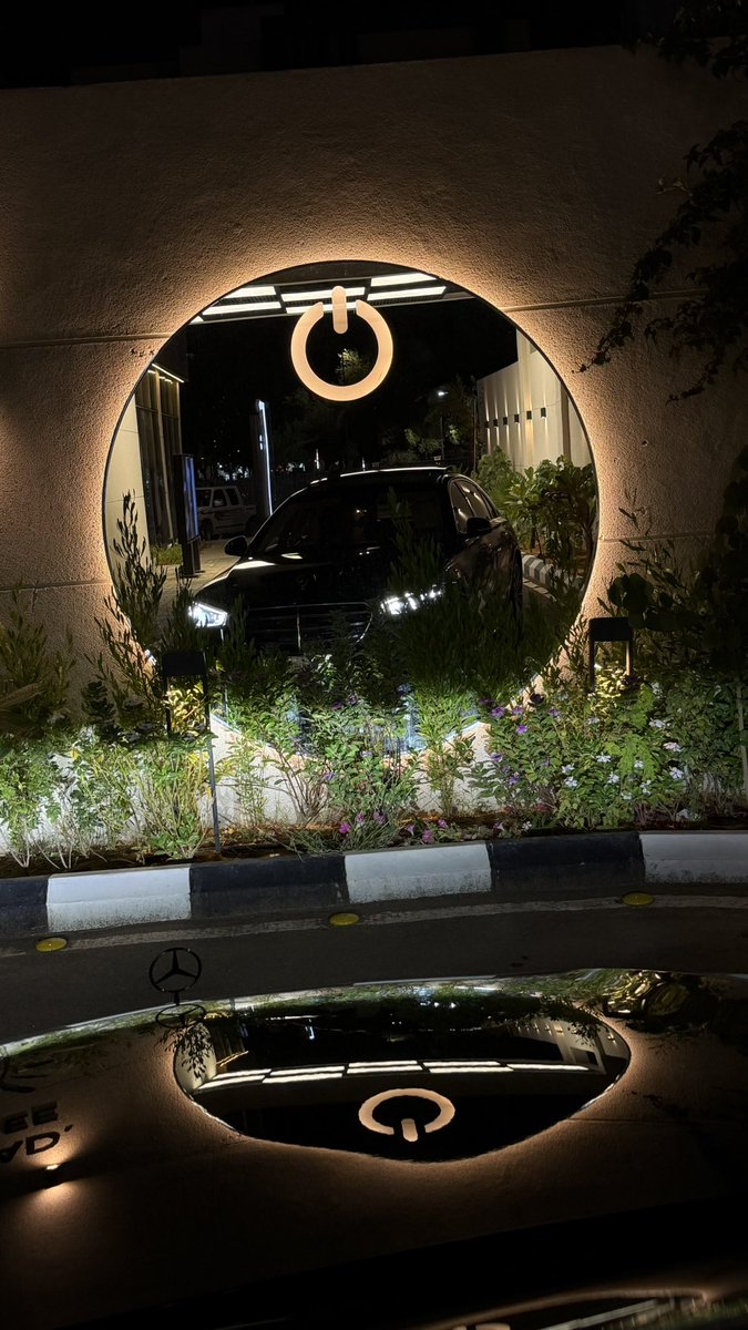 SALMAN 🤍 tweet media