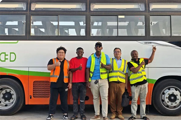 Chinabuses tweet media