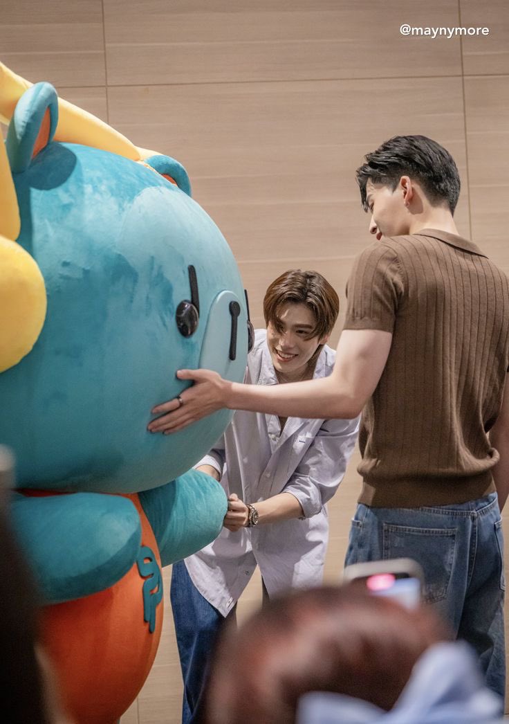 แม๋ว tweet media