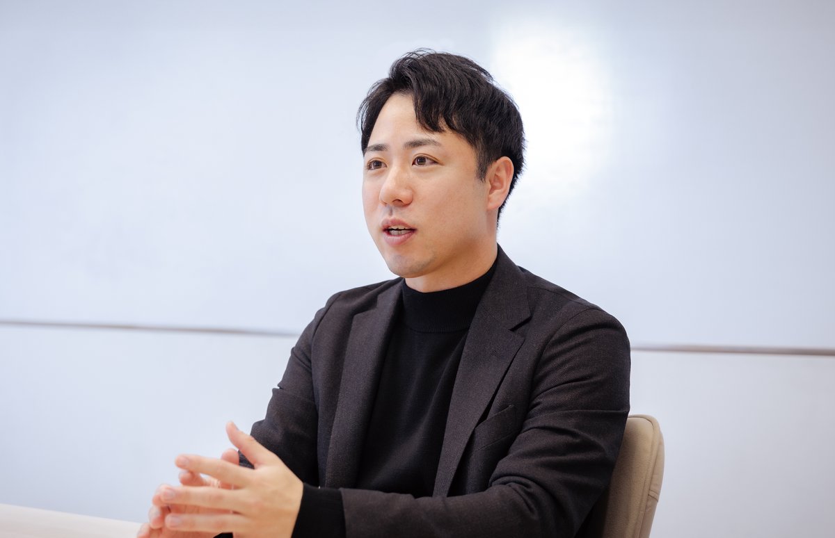 PortersMagazine's tweet photo. #PORTERSMAGAZINE Agent Vol.44
特集｜解像度がマッチングの質を決める

労働力人口不足が常態化する中、新卒採用で成長を続ける人材紹介会社、irodas。

人材業界や採用企業が精度高く新卒を採用する方法について、代表取締役社長の渡辺健太氏にお聞きしました。
https://t.co/az3SXaZoIF https://t.co/16x5170Lmi