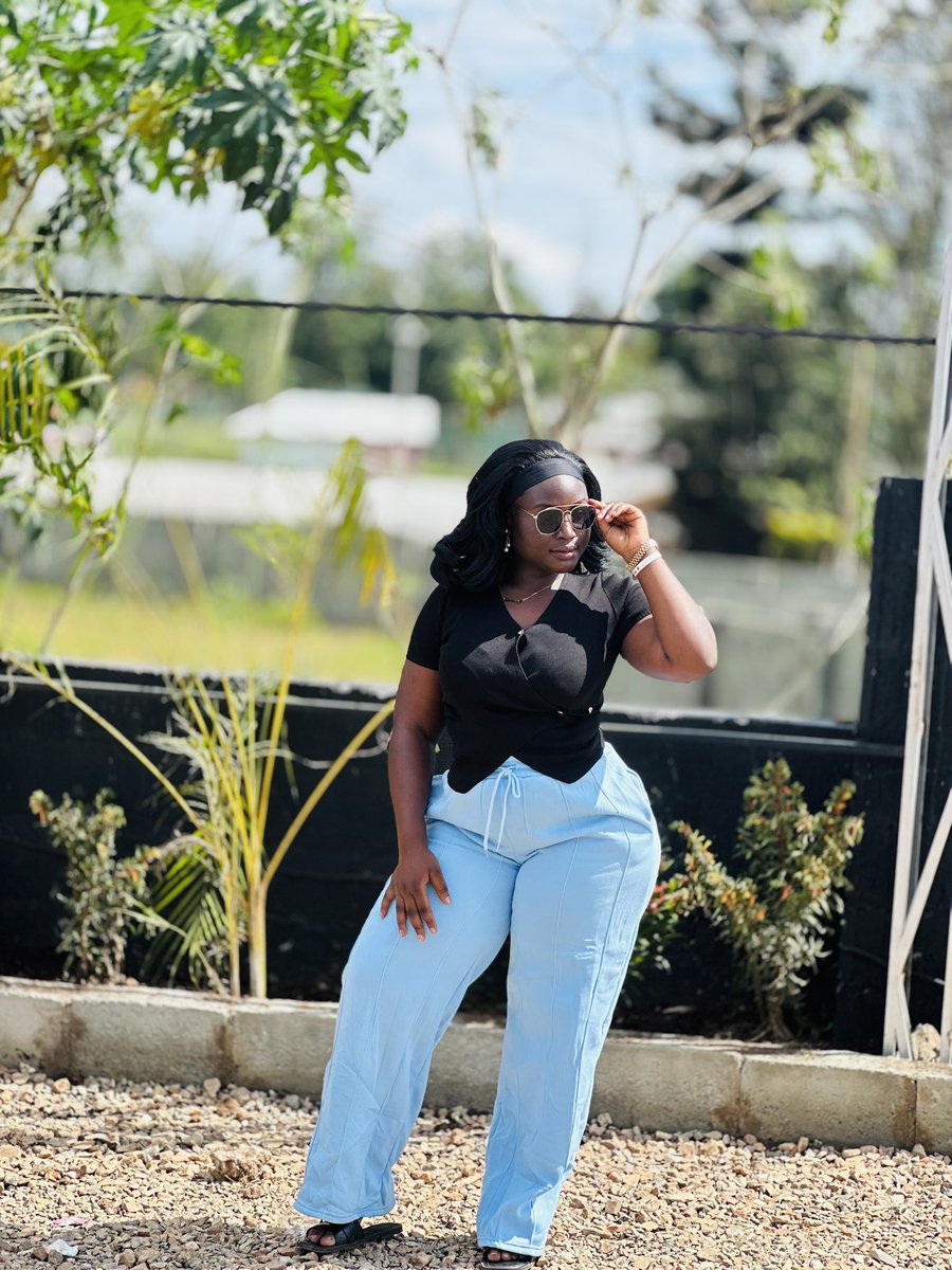 Sundisi Laxmi Hakim tweet media