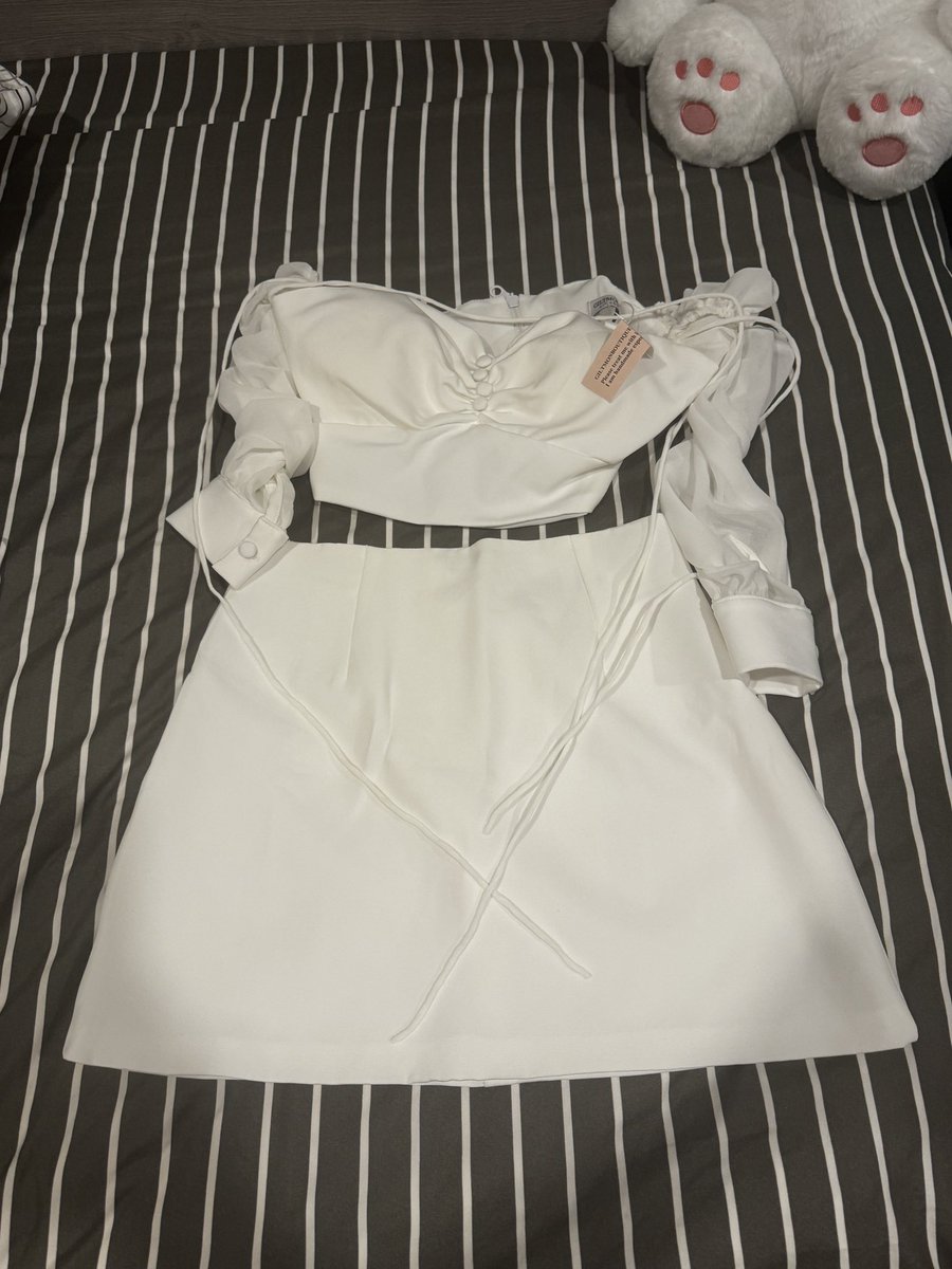 sysayak's tweet photo. ส่งต่อเสื้อ #giltmonboutique 🍒
มือ 1 ซื้อเก็บไม่เคยใส่
Size s 350 ส่งฟรี

 #ส่งต่อเสื้อผ้า #ส่งต่อเสื้อผ้ามือสอง #ส่งต่อstylist #cintageshopส่งต่อ #vghbkk #ส่งต่อriley #ส่งต่อprey #ส่งต่อraccon #ส่งต่อfallen #ส่งต่อกระเป๋า #ส่งต่อlongchamp #ส่งต่องานไอจี #ส่งต่อเดรส https://t.co/p0uMlpetsD