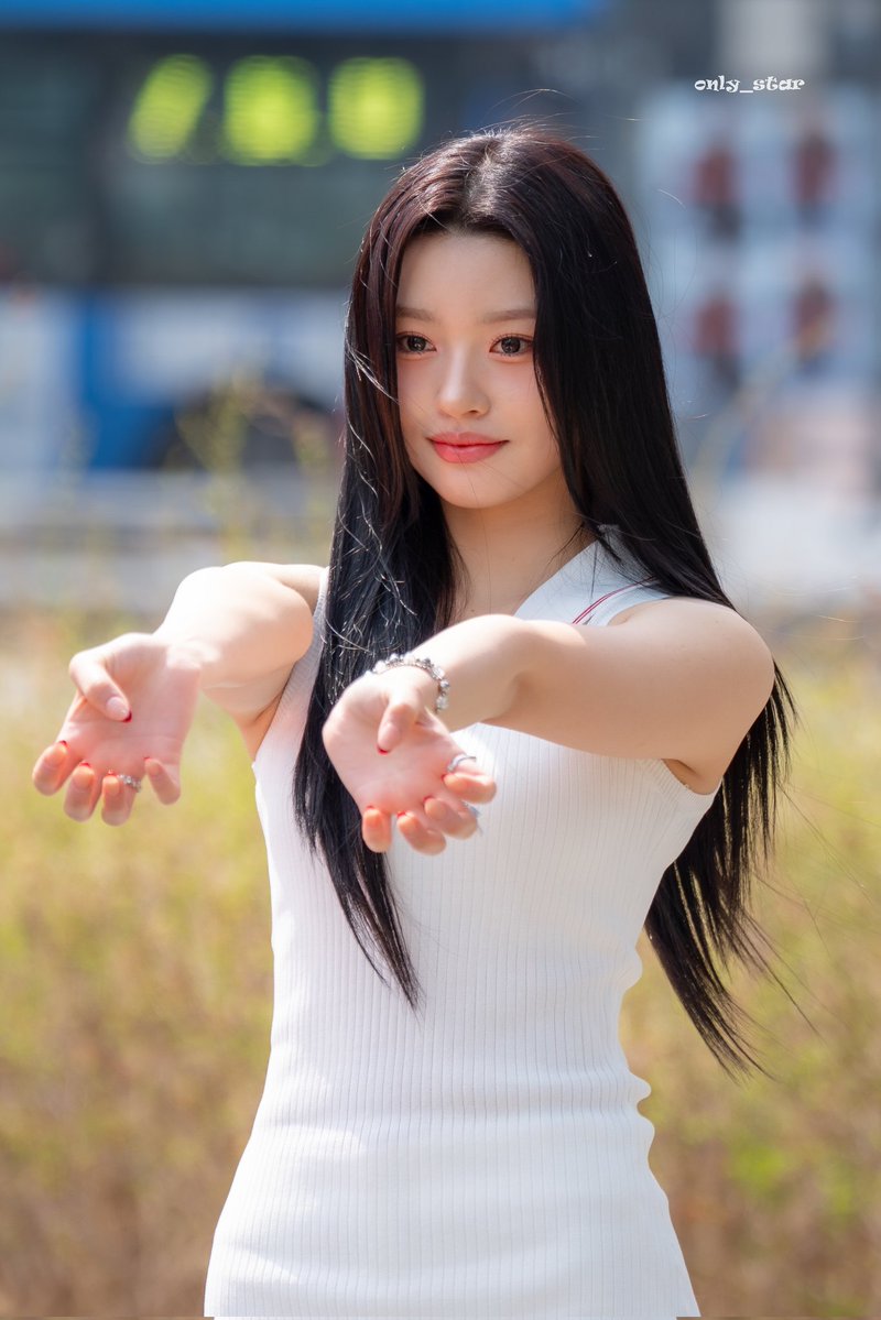 only_star tweet media