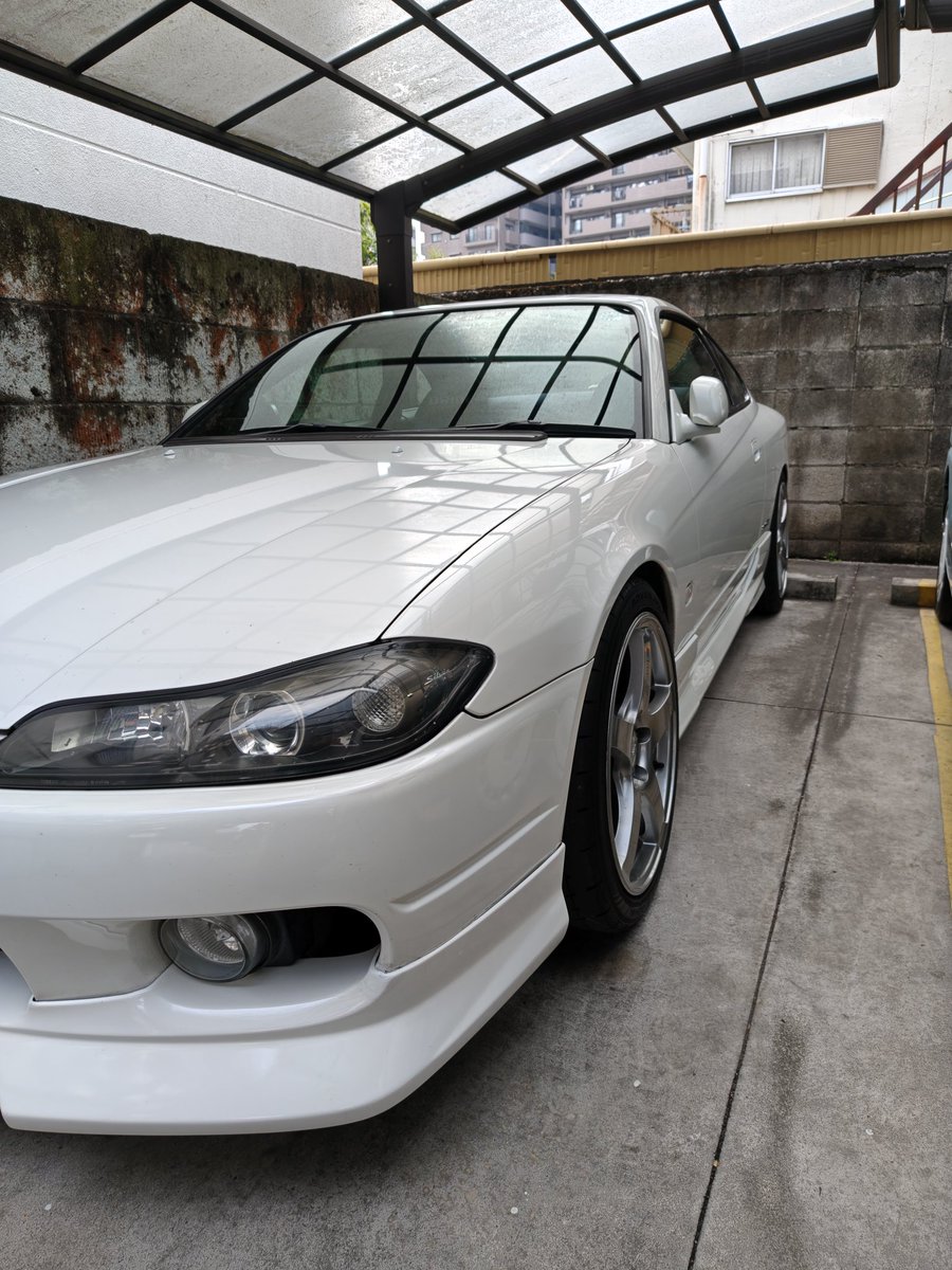 REKUHINA4491's tweet photo. お久しぶりです😊だいぶ間が開きましたが先日車検があり今回はタイヤホイールとマフラーをノーマルに戻し車高も上げその他色々直しました。それにより無事終わりまた車検前の状態ちかくに戻しました。結構めんどくさかったです😆ノーマルで乗れば？と言われそうですがそうもいかないんですよね😄 https://t.co/58tL8dMEv8