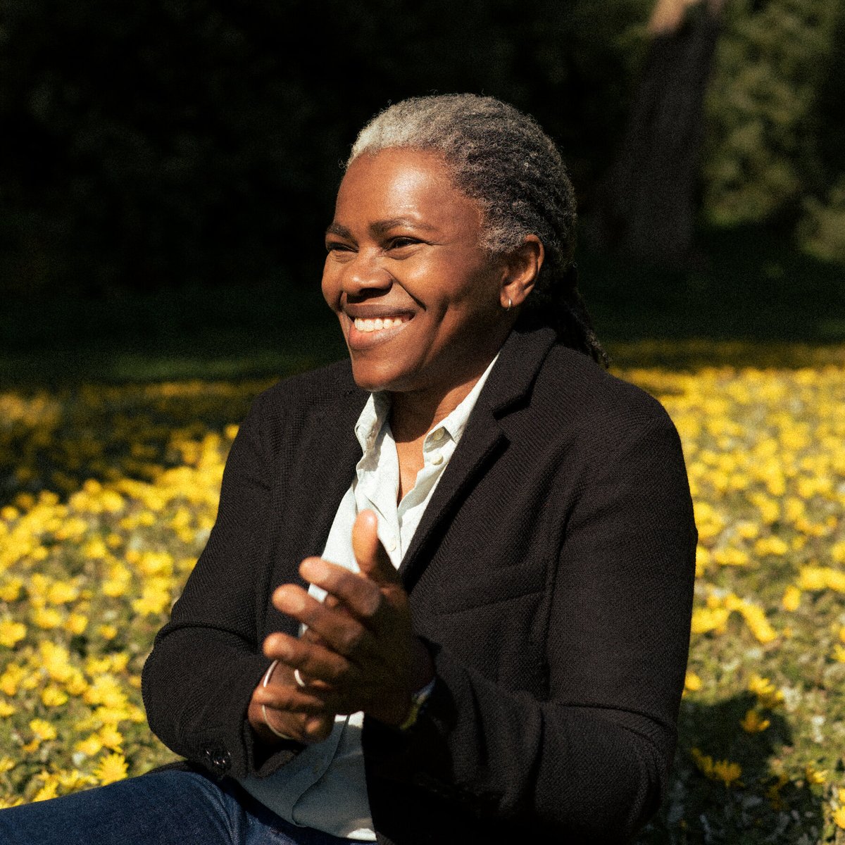 MaxxGhe's tweet image. 30/03/1964.
Nasce a Cleveland, in Ohio, Tracy Chapman, inimitabile e talentuosa cantautrice statunitense.
Baby Can I Hold You: youtu.be/DqoLMGSBGYc
Give Me One Reason: youtu.be/V6hQ9HSKlIE
Talking about Revolutions: youtu.be/Xv8FBjo1Y8I
#TracyChapman