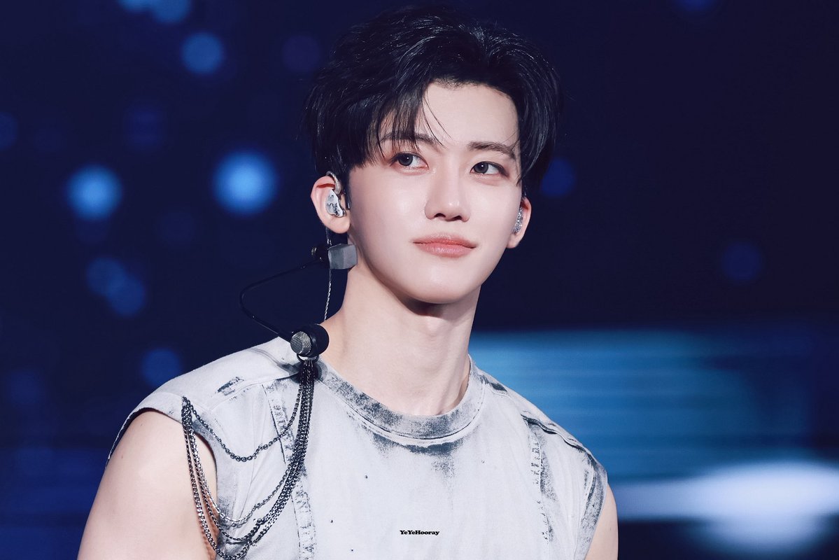 YeYeHooray tweet media