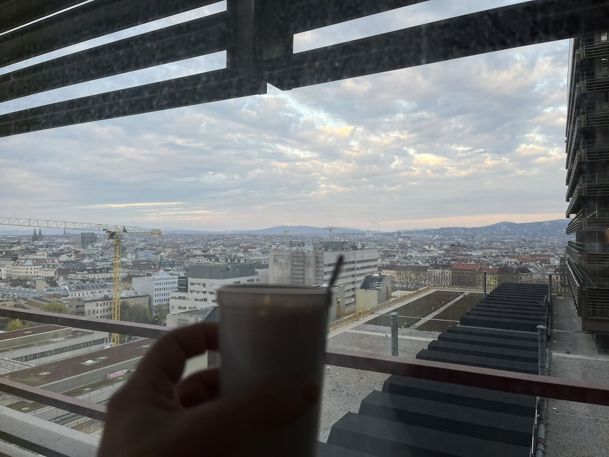 Daniel Landau tweet media