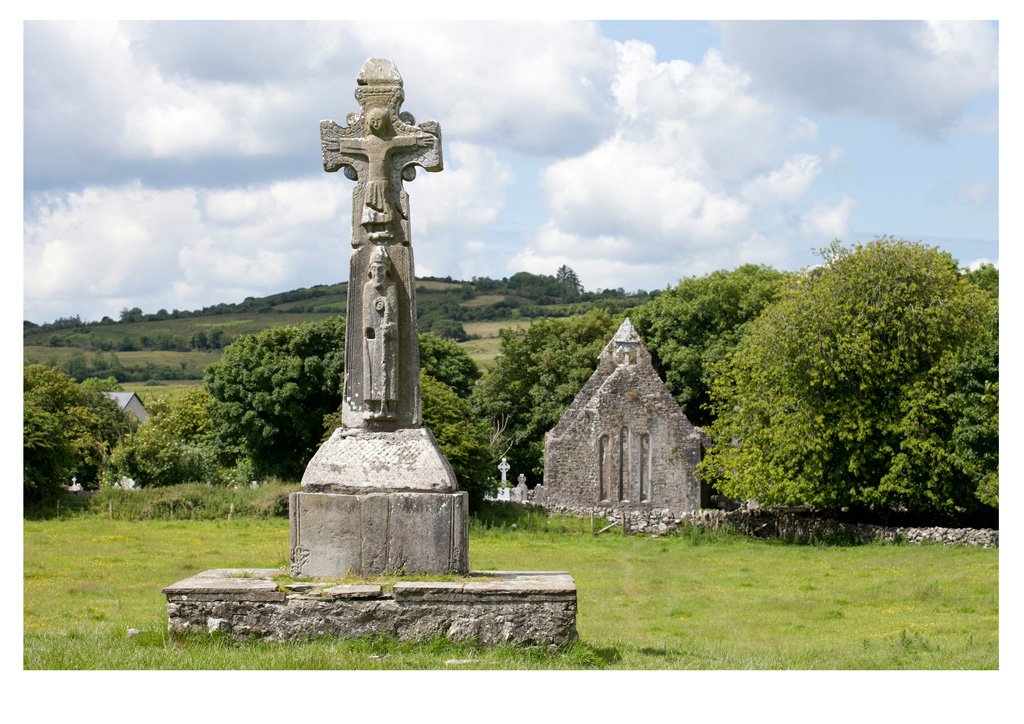 lorraineelizab6's tweet image. 30 March: St Tola. 7-8th C. Bishop Clonard, Meath &amp;amp; founded Dysert O'Dea #Clare. Patron "toothaches"; his named cross had a portion that could be taken out &amp;amp; was placed near tooth in order to assist healing! Church, round tower, well &amp;amp; cross mainly 12th C. megalithicireland.com/Dysert%20O%27D…