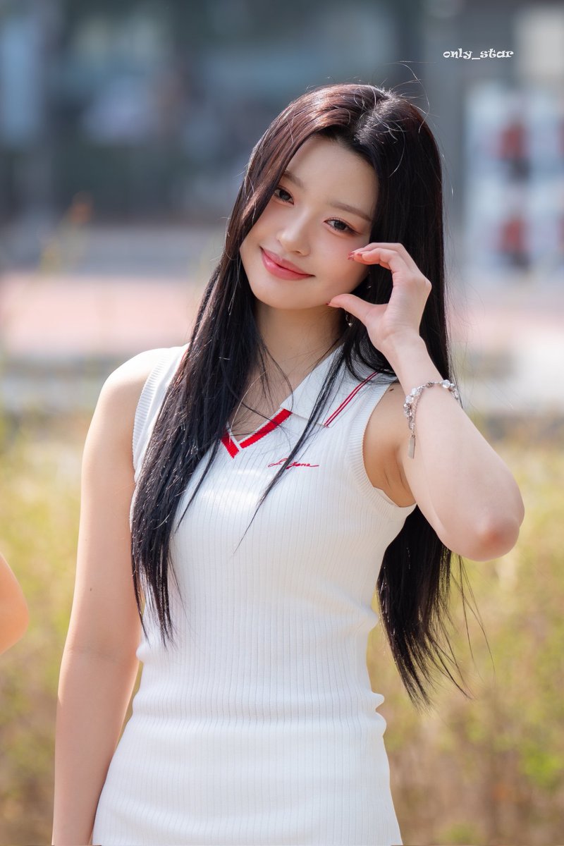 only_star tweet media