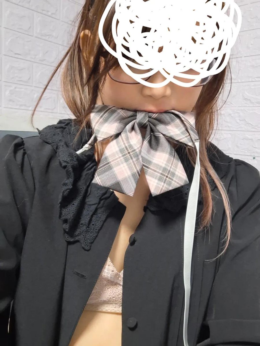 joyjn60653's tweet photo. 《逢星期一的網黃》系列
這次是清純學生妹(？) https://t.co/FLURLDt1wE