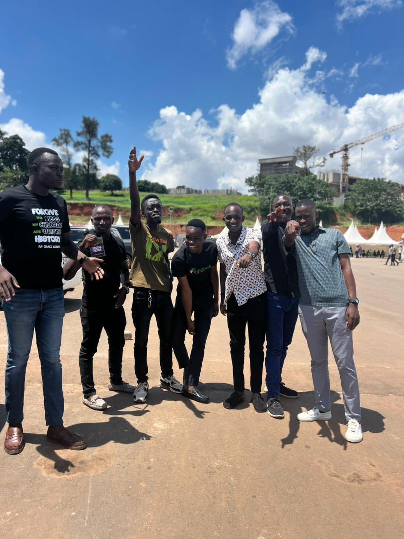 🇺🇬 Lawrence 🇺🇬 tweet media