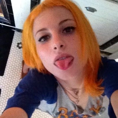 frog 🍉👖 tweet media