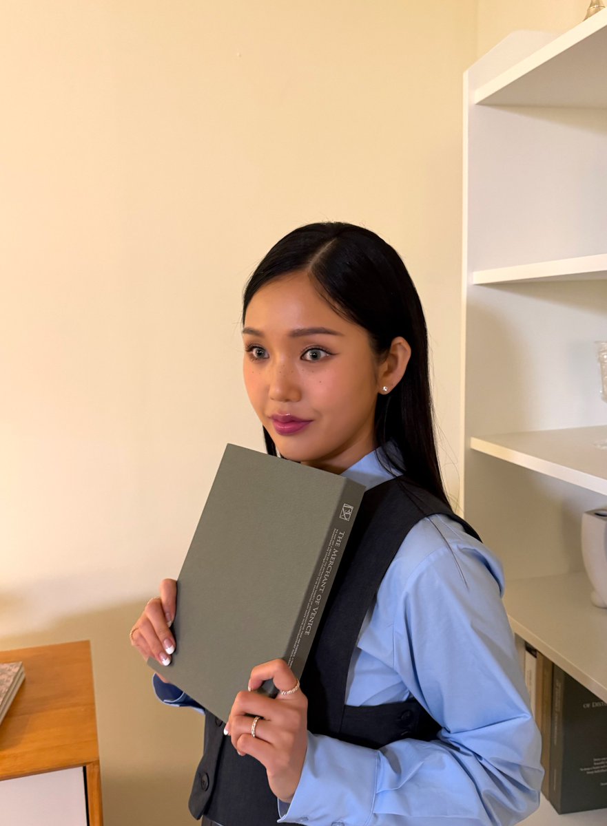 OHMYGIRL_official tweet media