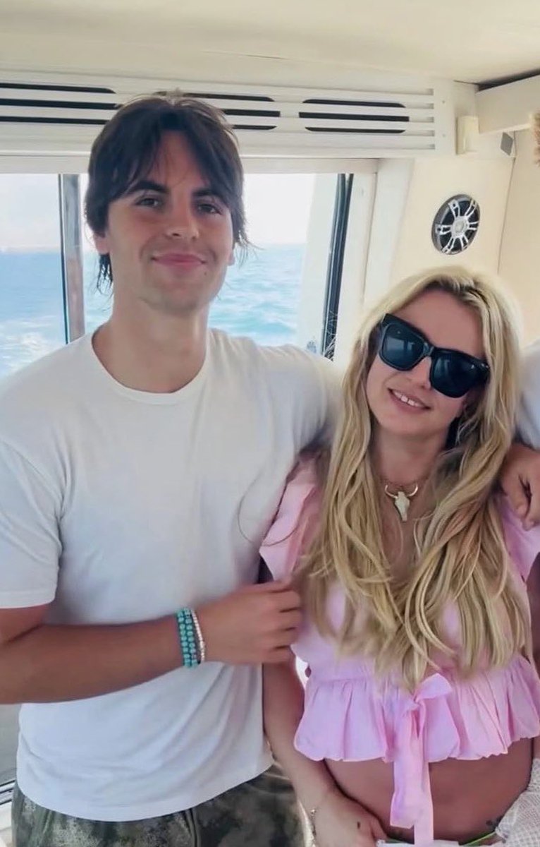 Pop Tingz tweet media