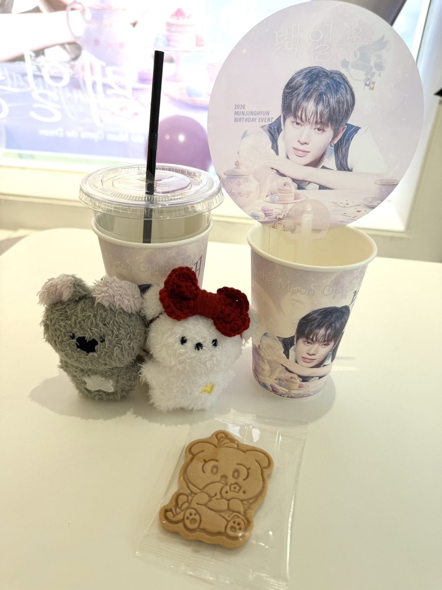 poohpooh tweet media