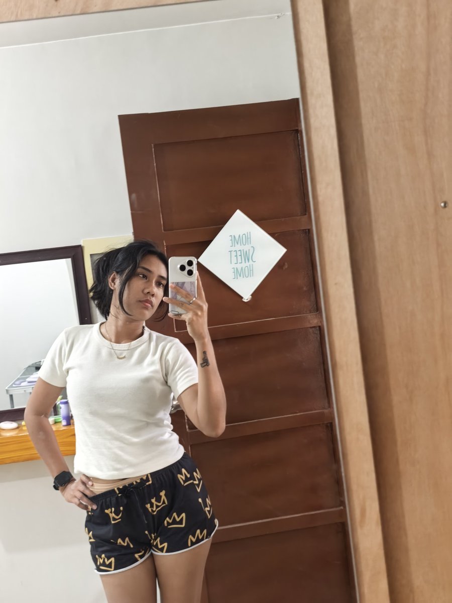sheimaey's tweet photo. messy monday🌸 https://t.co/IzrWQ7AcZ7