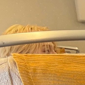 mniiowon's tweet image. we’re this close 🤏🏻 to leo hard launching his man #nevergiveup #staystrong #leowoncoty