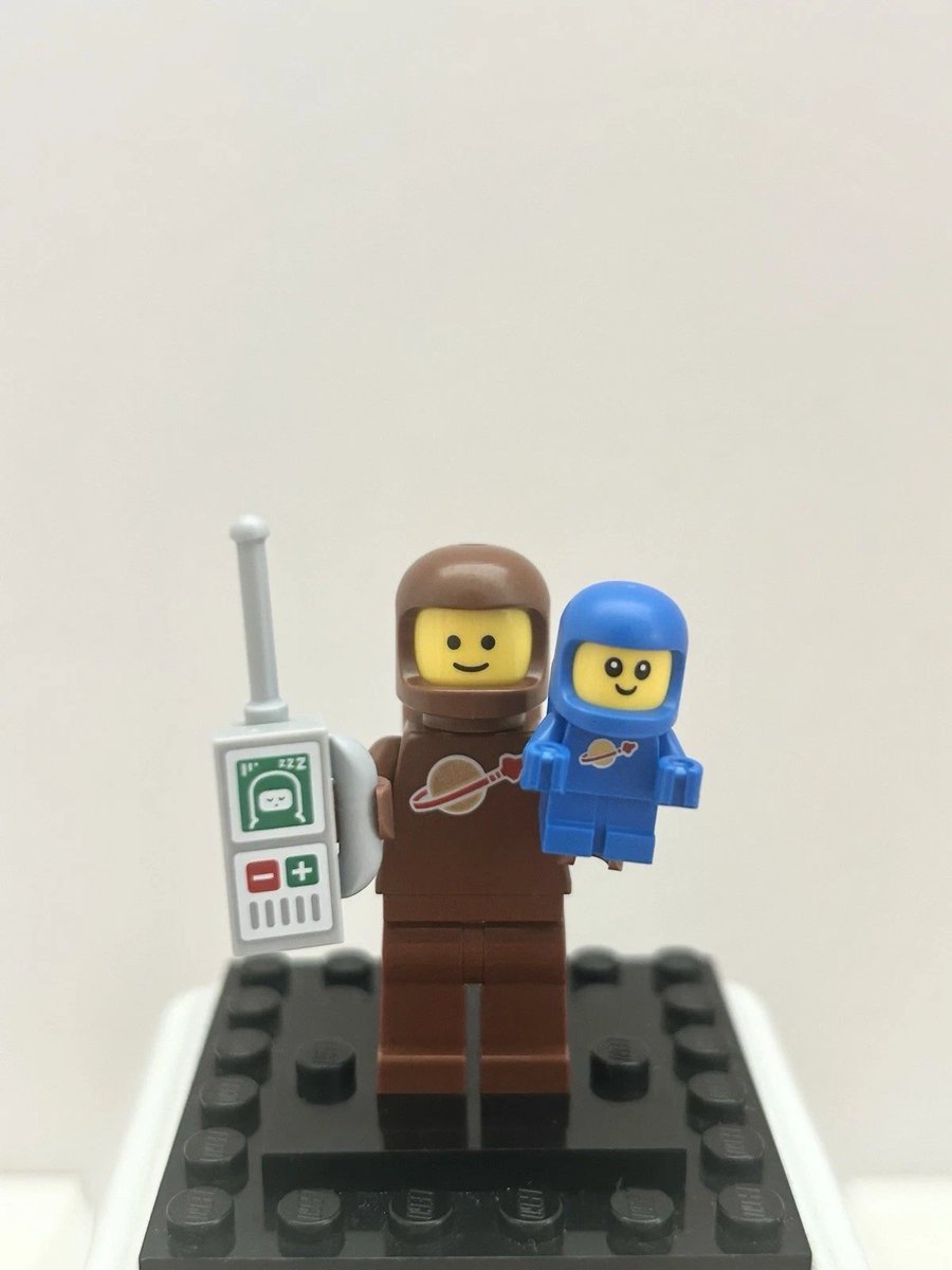 infinitybricks8's tweet image. Exploring the final frontier together! The Brown Astronaut and the tiniest Spacebaby are ready for their next intergalactic mission 🚀

#LEGO #LEGOminifigures #LEGOcollection #LEGOcommunity #LEGOaddictAFOL #LEGOreseller #LEGOforsale #LEGOSpace #SpaceBaby #LEGOAstronaut