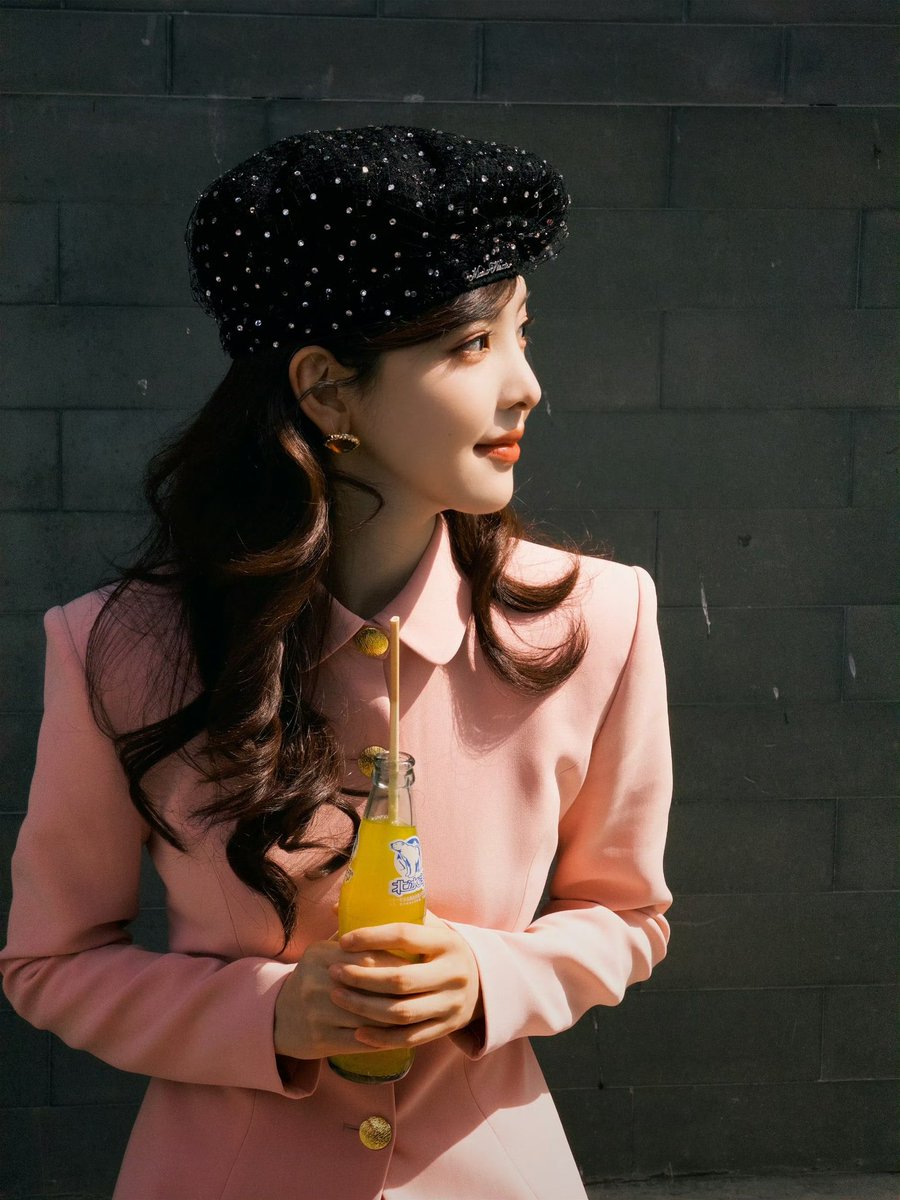 𓏲⋆ ִֶָ ia menjelma terang di panggung sunyi ꪆৎ tweet media