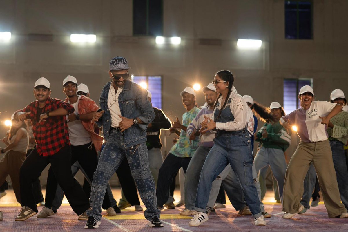 AbGeorge_'s tweet image. #Derby running in theatres