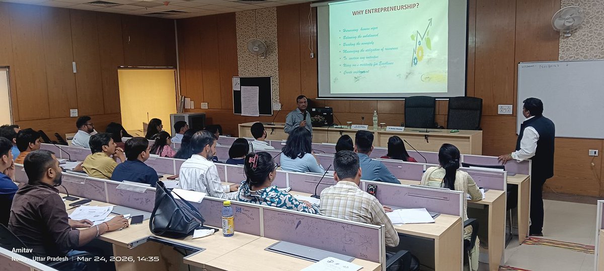 V.V. Giri National Labour Institute Noida tweet media