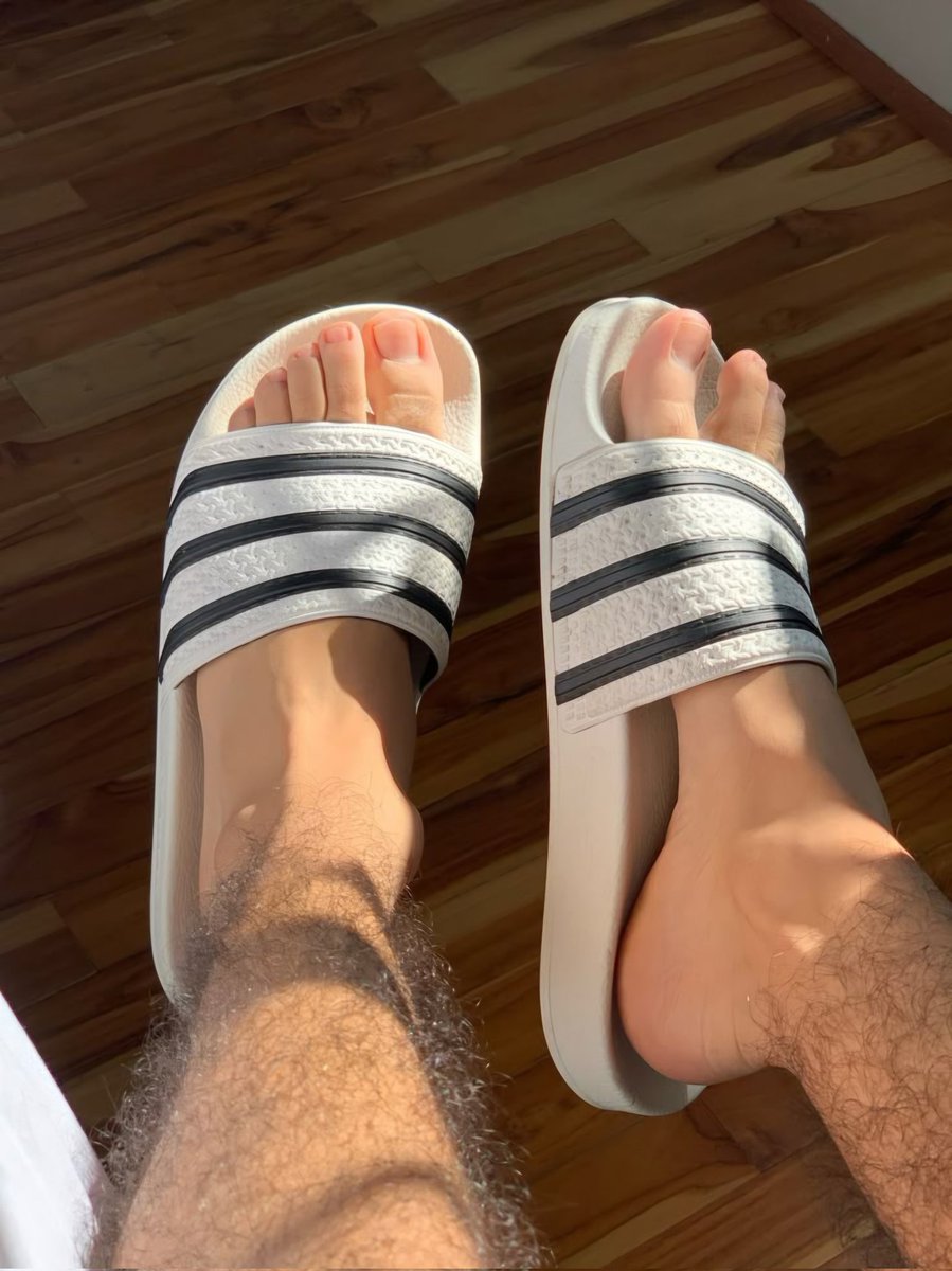 JereActivoVIP's tweet photo. A quien le morbosean los pies de machoo🔥🥵RT https://t.co/VrpZHIte6q