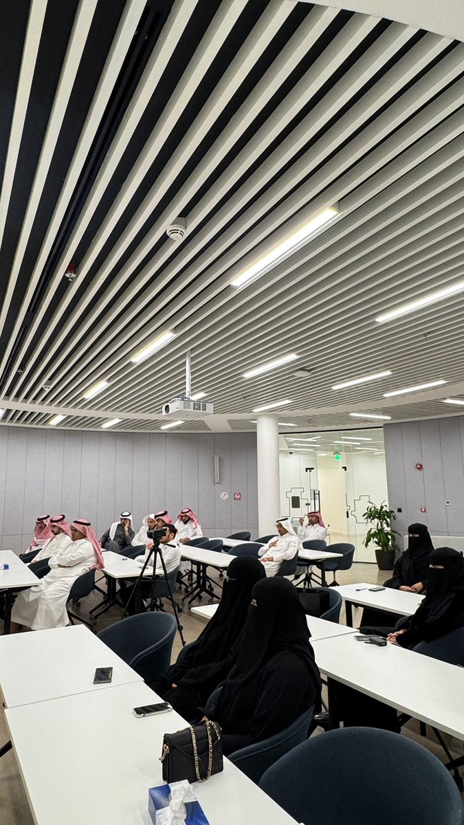 قهوة ومحمصة باش tweet media