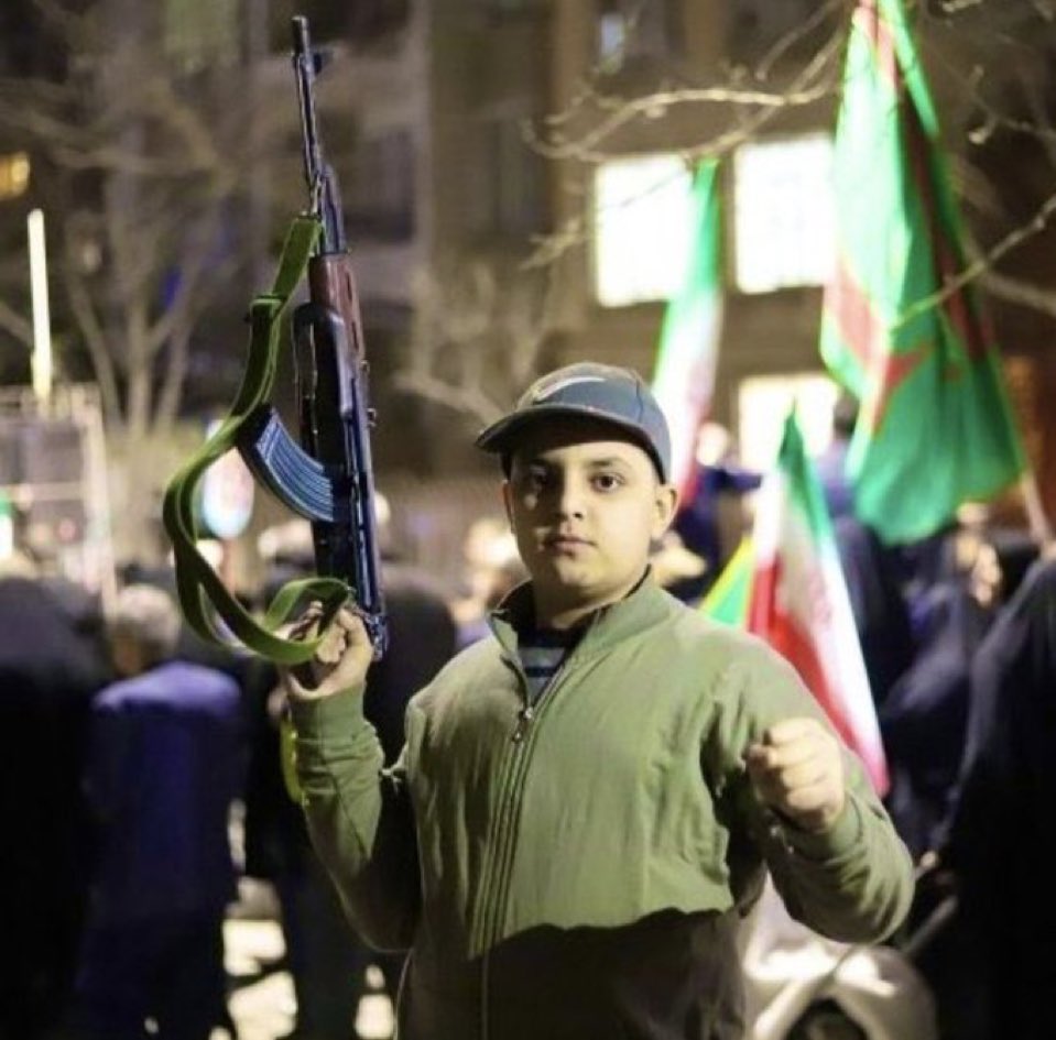 (کسریٰ) Kasra tweet media