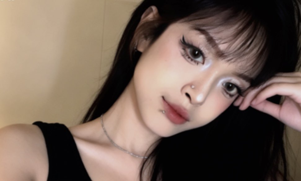 Mây đang buồn 🥹 tweet media