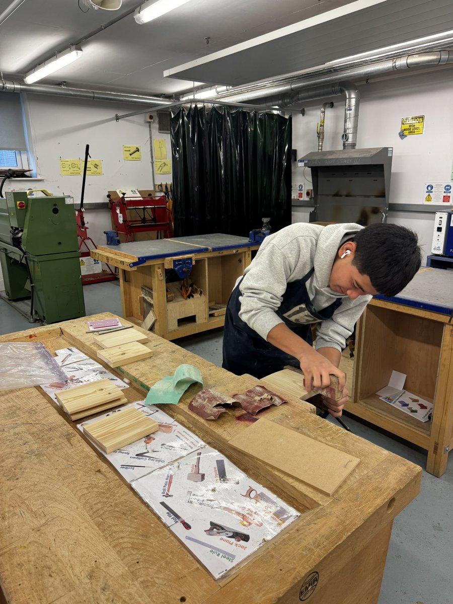 Mrs Nelson📚🔨💡 tweet media