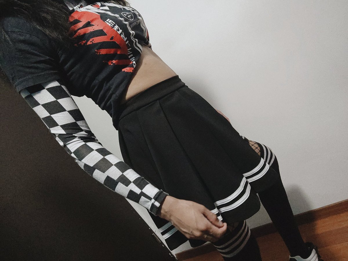 🖤 ABRIL🤍 tweet media