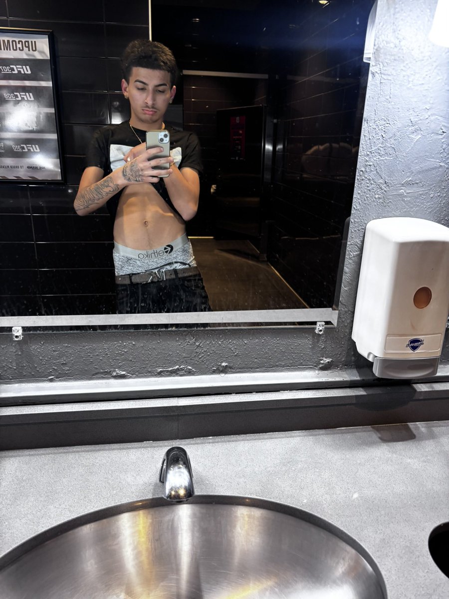 ⭐️AIDEN⭐️ tweet media