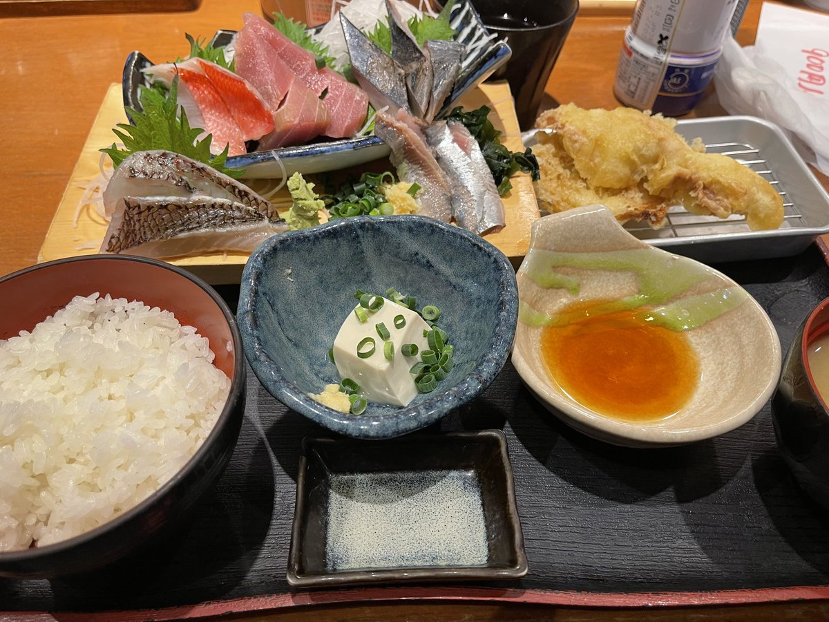 minimo_sing's tweet photo. これで1000円のご飯味噌汁おかわり無料は安くない？ https://t.co/045Xul0hXq