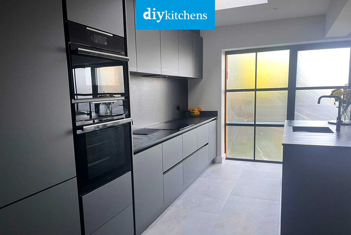 DIY Kitchens tweet media