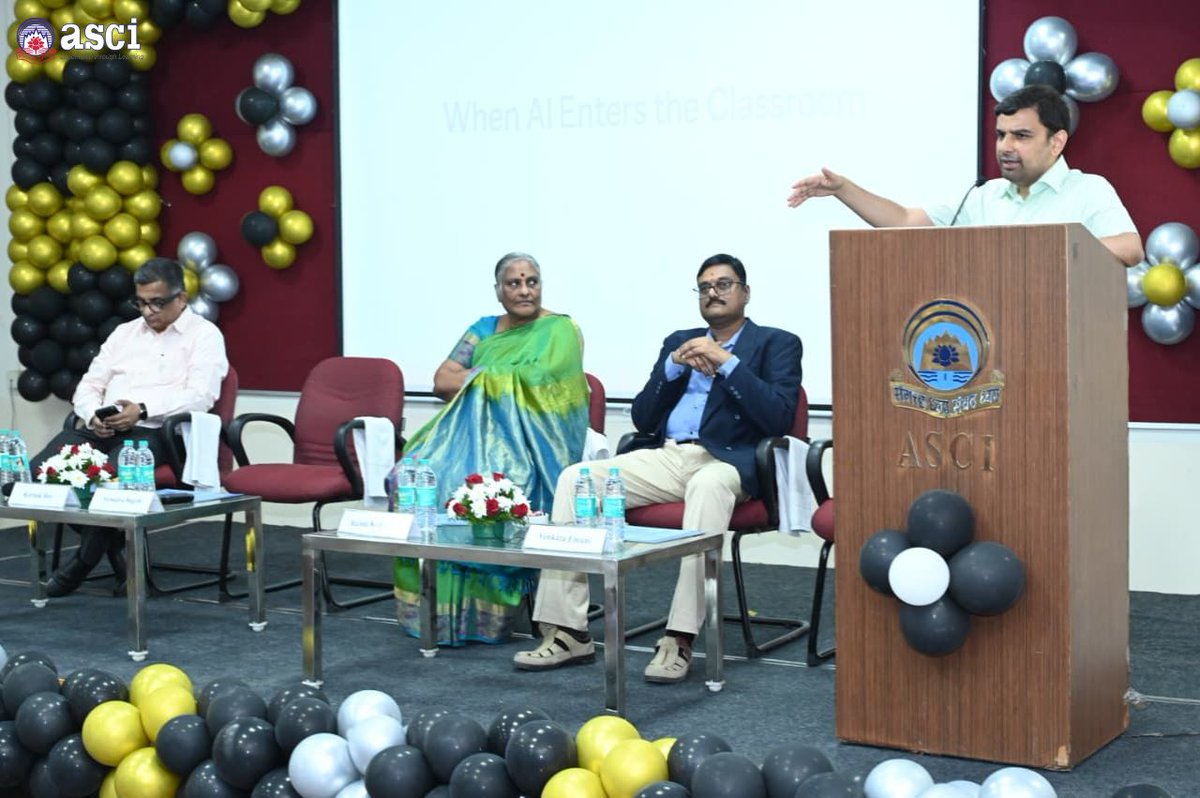 ascipgdm's tweet image. A glimpse into an inspiring day at ASCI School of Management’s Leadership Interaction Programme—bringing together visionary academic leaders to exchange ideas, insights, and future-ready strategies for higher education.💡📌

#ASCI #LeadershipTalk #FutureOfEducation